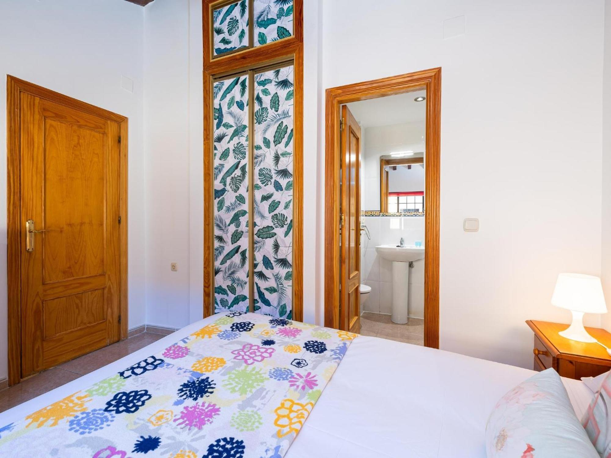 H2M Lazcano With Sunny Terrace In Old Town Malaga Luaran gambar