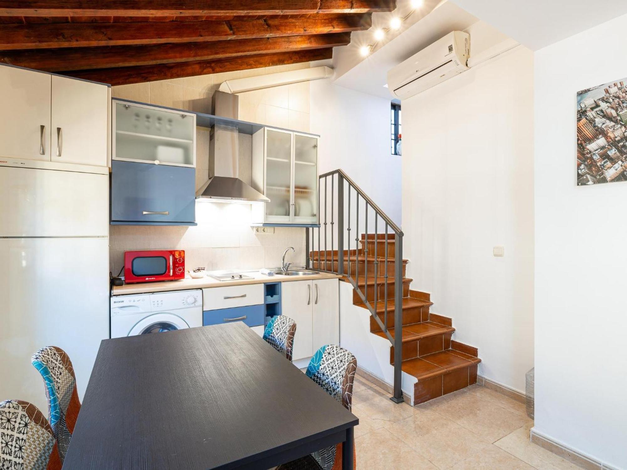H2M Lazcano With Sunny Terrace In Old Town Malaga Luaran gambar