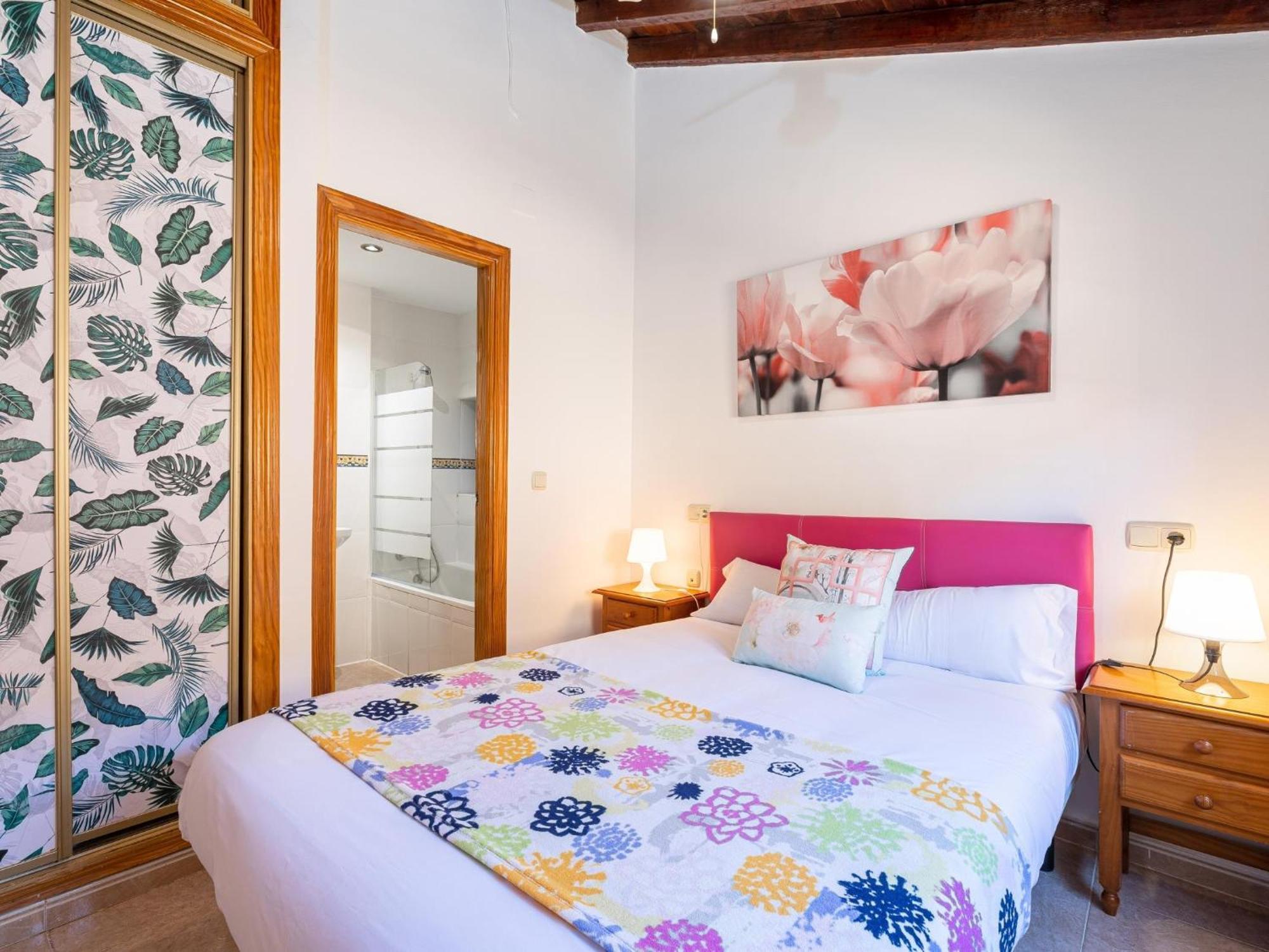 H2M Lazcano With Sunny Terrace In Old Town Malaga Luaran gambar